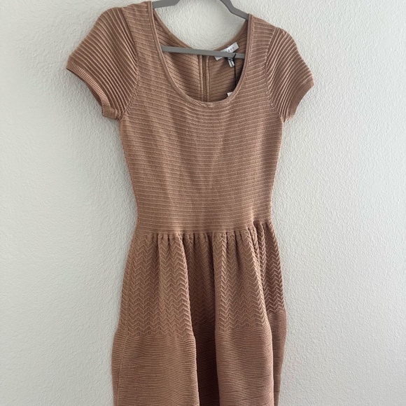 NWT SANDRO | Scoop Neck Ribbed Mini A-Line Dress in Taupe | Size SANDRO 2 (US 6) - Picture 4 of 13